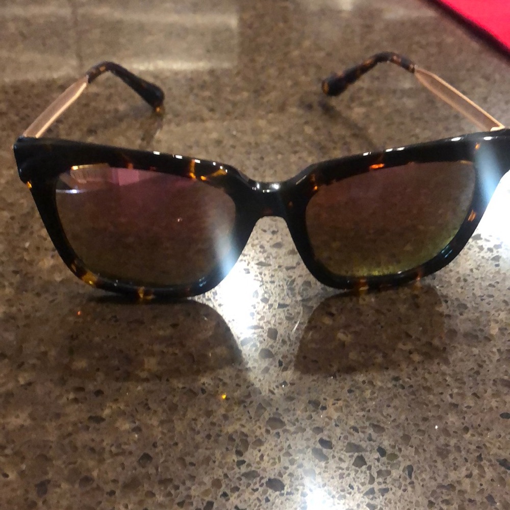 Diff Brand sunglasses